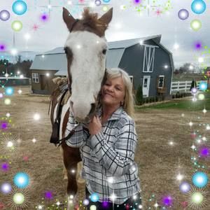 Meet your Posher, Debbie